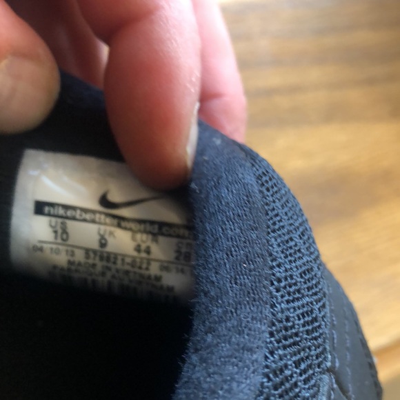 Nike GQ size 10 shoes! - Picture 7 of 8